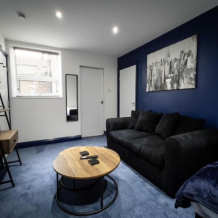 Newly Refurbished 6 Person En-Suite Apartment Tyne & Wear Newcastle Upon Tyne Killingworth ภายนอก รูปภาพ