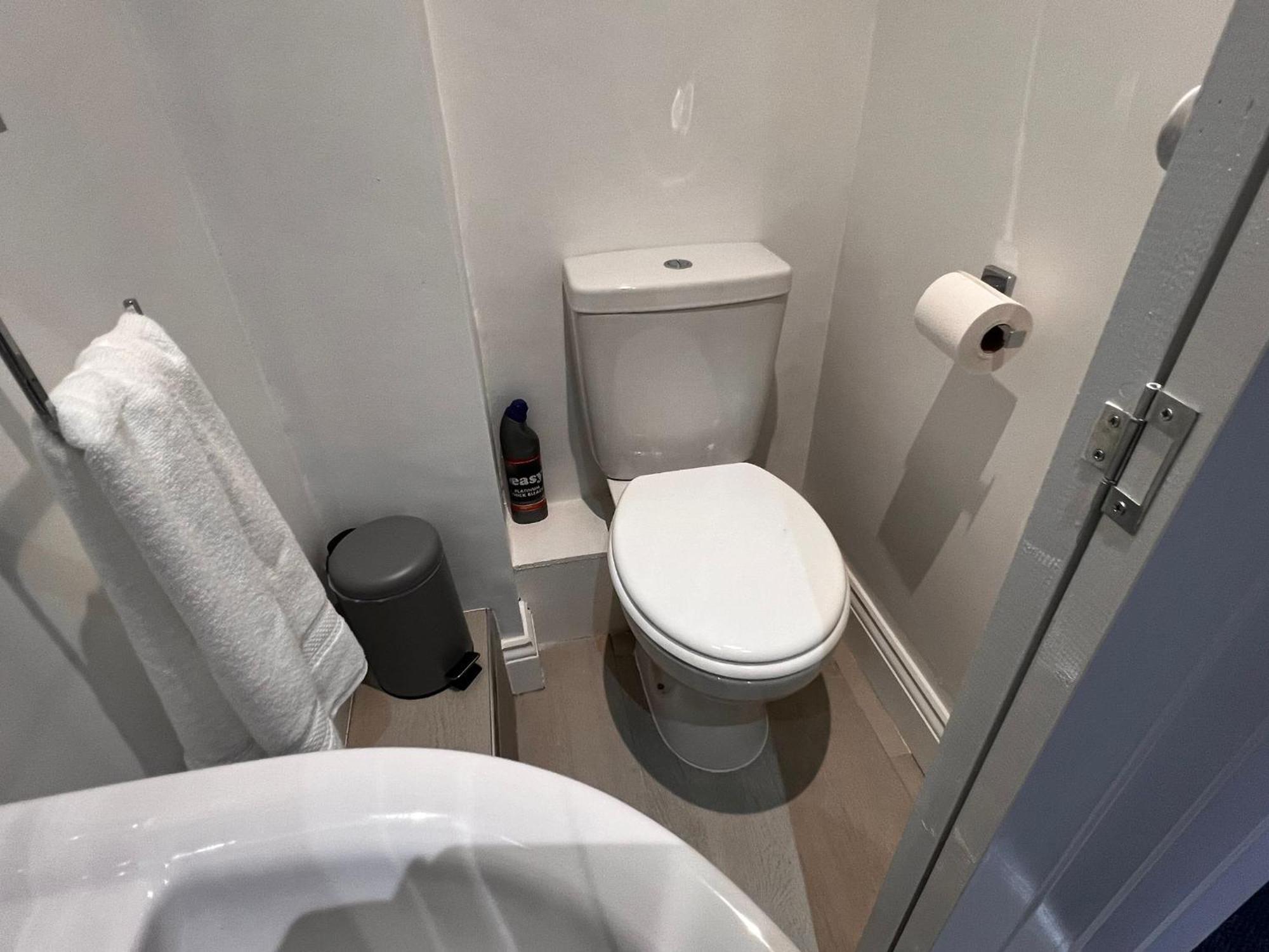 Newly Refurbished 6 Person En-Suite Apartment Tyne & Wear Newcastle Upon Tyne Killingworth ภายนอก รูปภาพ