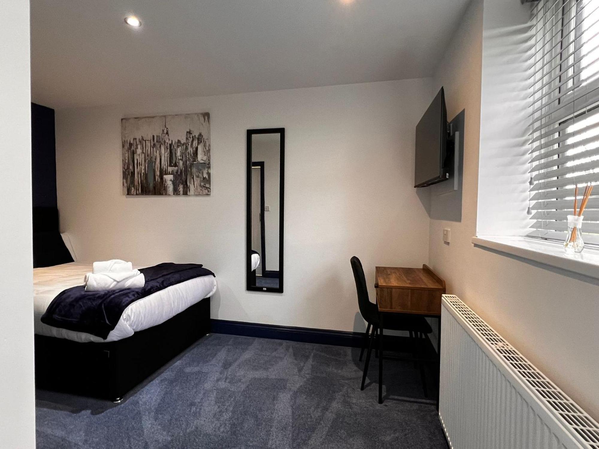 Newly Refurbished 6 Person En-Suite Apartment Tyne & Wear Newcastle Upon Tyne Killingworth ภายนอก รูปภาพ